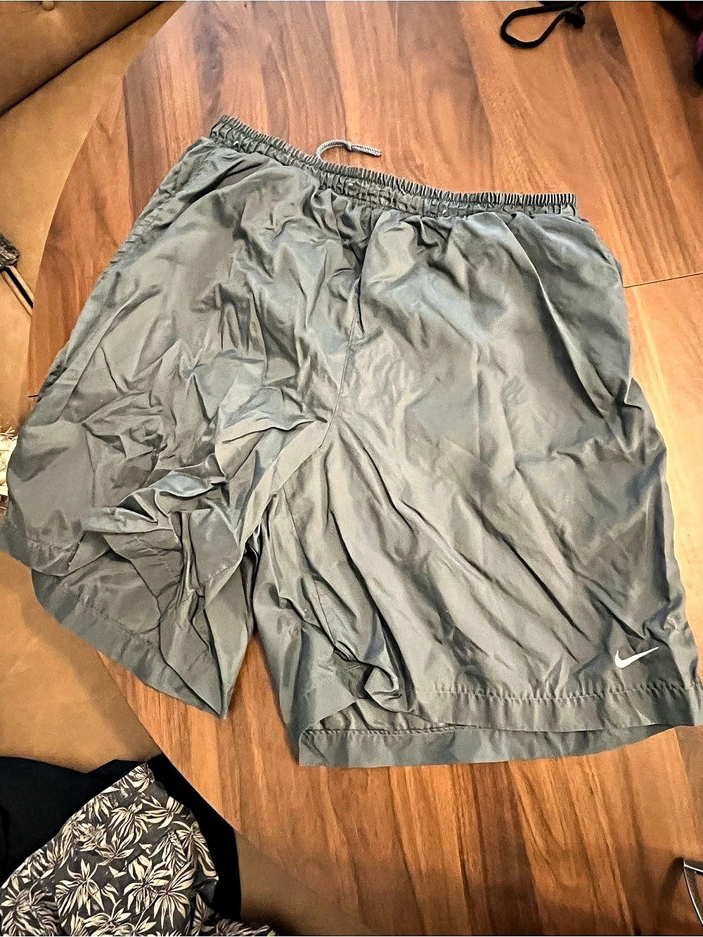 Nike Men's Athletic/swim Shorts Gray L